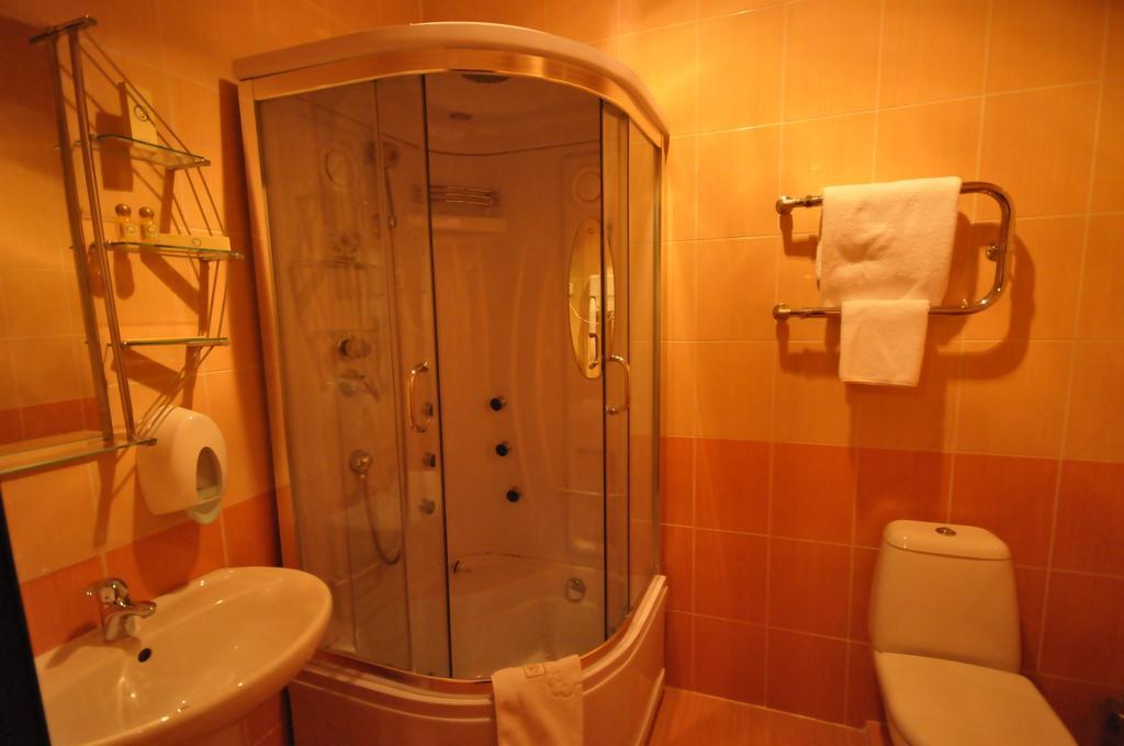 Hotel Golden Palace Aqtau Zimmer foto